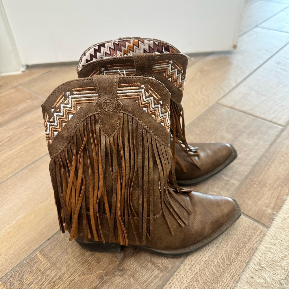 Roper Tan and Brown Fringe Western Boots - Picture 3 of 8